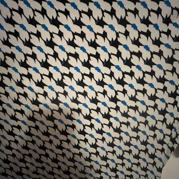 Evening dress by DKNY - Picture 7 of 7